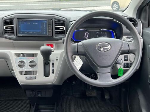 自社ローン実績１０００台以上！全国配車可能☆整備工場完備☆女性スタッフ対応☆全国故障対応
